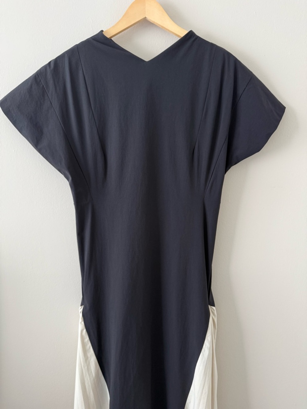A.W.A.K.E. Mode - Sculptural Contrast Midi Dress - Black & Ivory - Picture 4 of 14